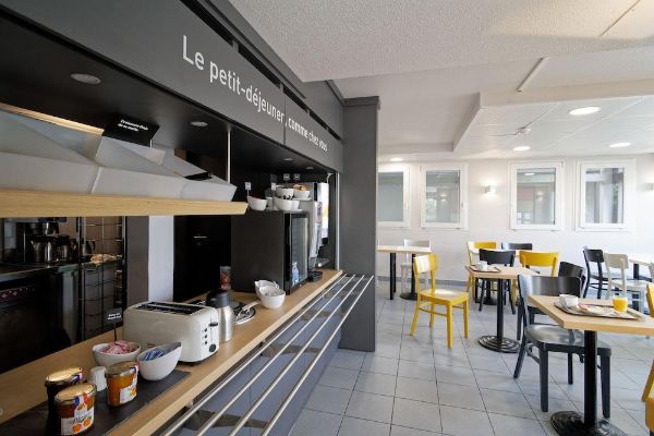 B&B Hotel CHATEAUROUX (2) Aéroport (Déols)